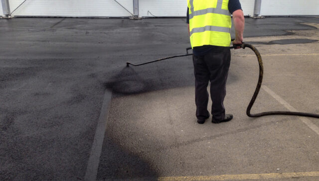 What Factors Determine The Cost of Asphalt Sealcoating in Springfield?