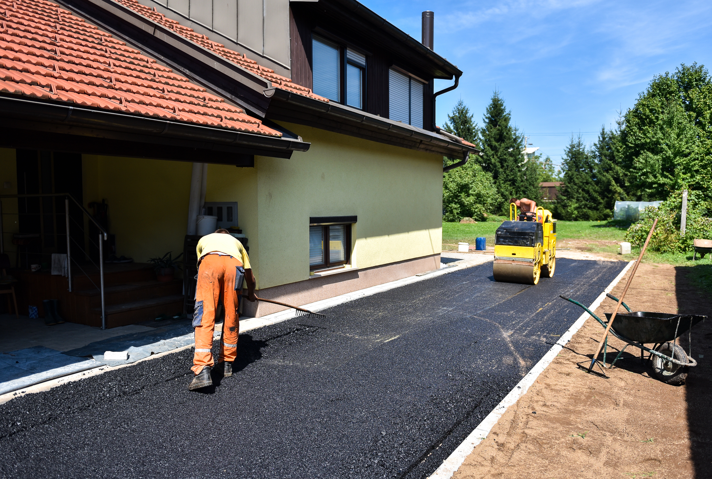 How To Revive An Older Springfield Asphalt Driveway