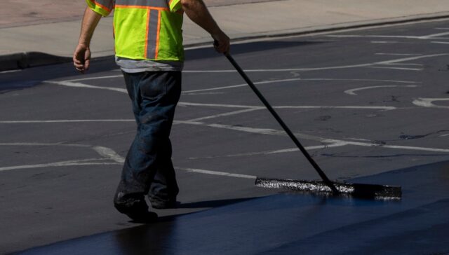 The Benefits Of Commercial Parking Lot Sealcoating