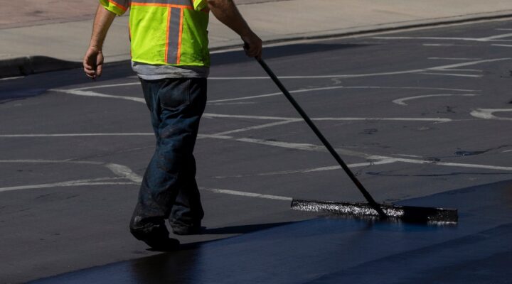 The Benefits Of Commercial Parking Lot Sealcoating